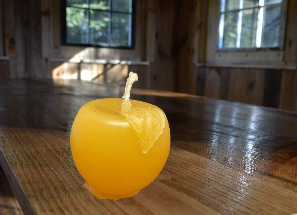 Apple Beeswax Candle 2.5”H